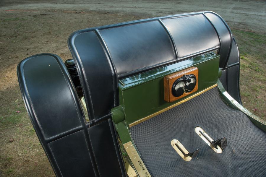  Pope-Waverley 3 HP Electric Runabout 1906 года  (фото 6 из 18)